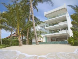 Panu Luxury Beachfront Apartments 보풋 외부 사진