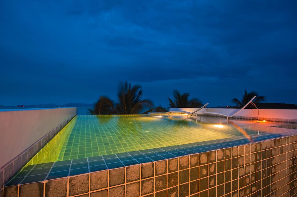 Panu Luxury Beachfront Apartments 보풋 객실 사진
